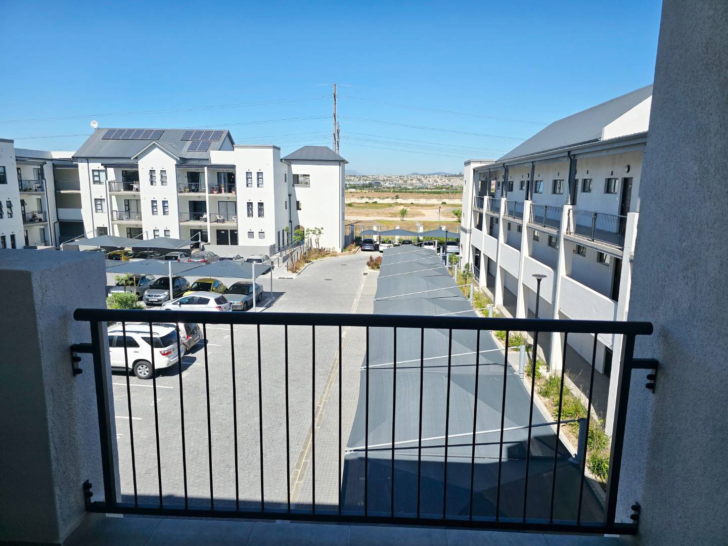 2 Bedroom Property for Sale in Buhrein Western Cape